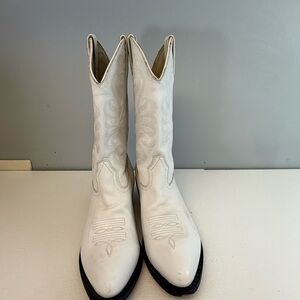 Durango Boots Women 11’’ Size 9 M White Leather Mid-Calf Western Pointed Toe